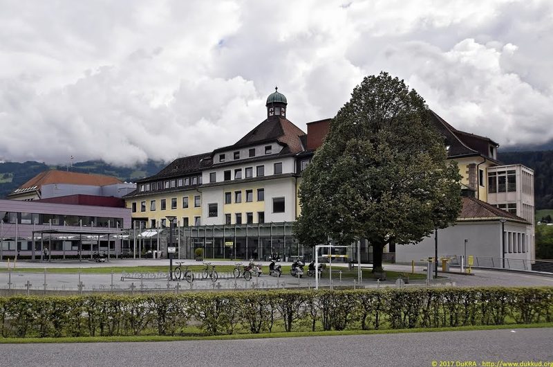 LANDES-PFLEGEKLINIK TIROL