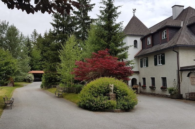 Pflegeheim Pflege- und Erholungsheim Waldhaus – Außenansicht